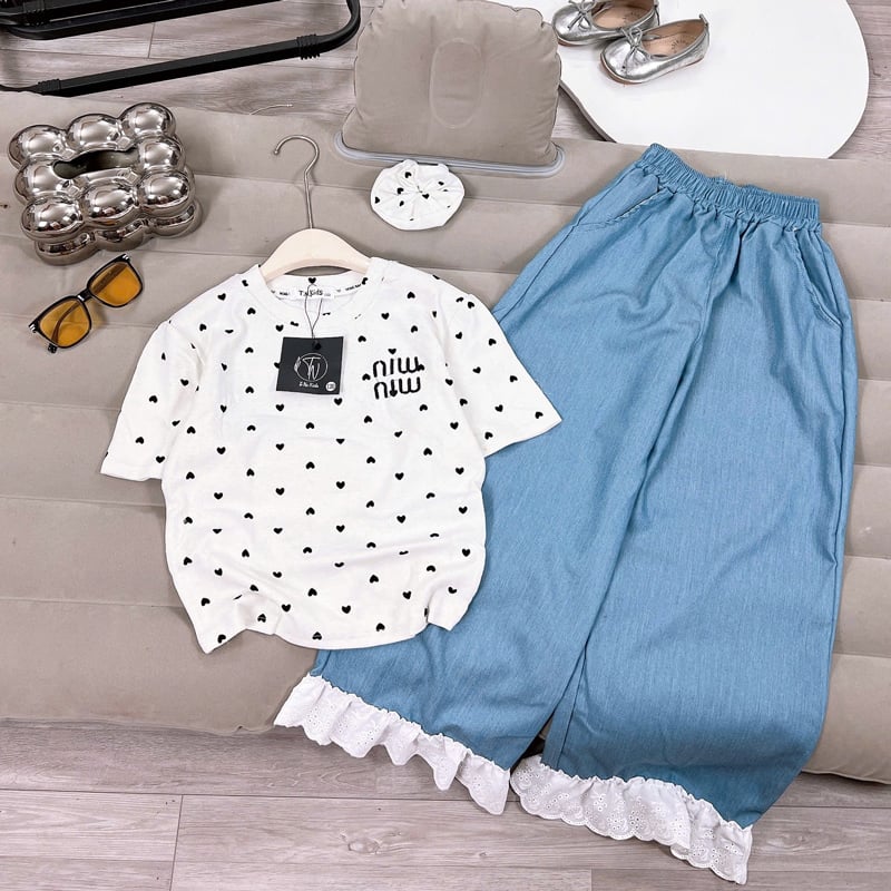 Bộ jean dài bé gái MIU trái tim