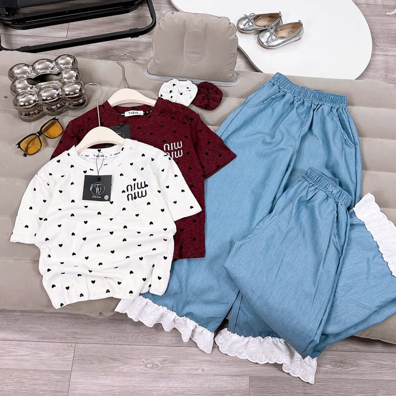 Bộ jean dài bé gái MIU trái tim