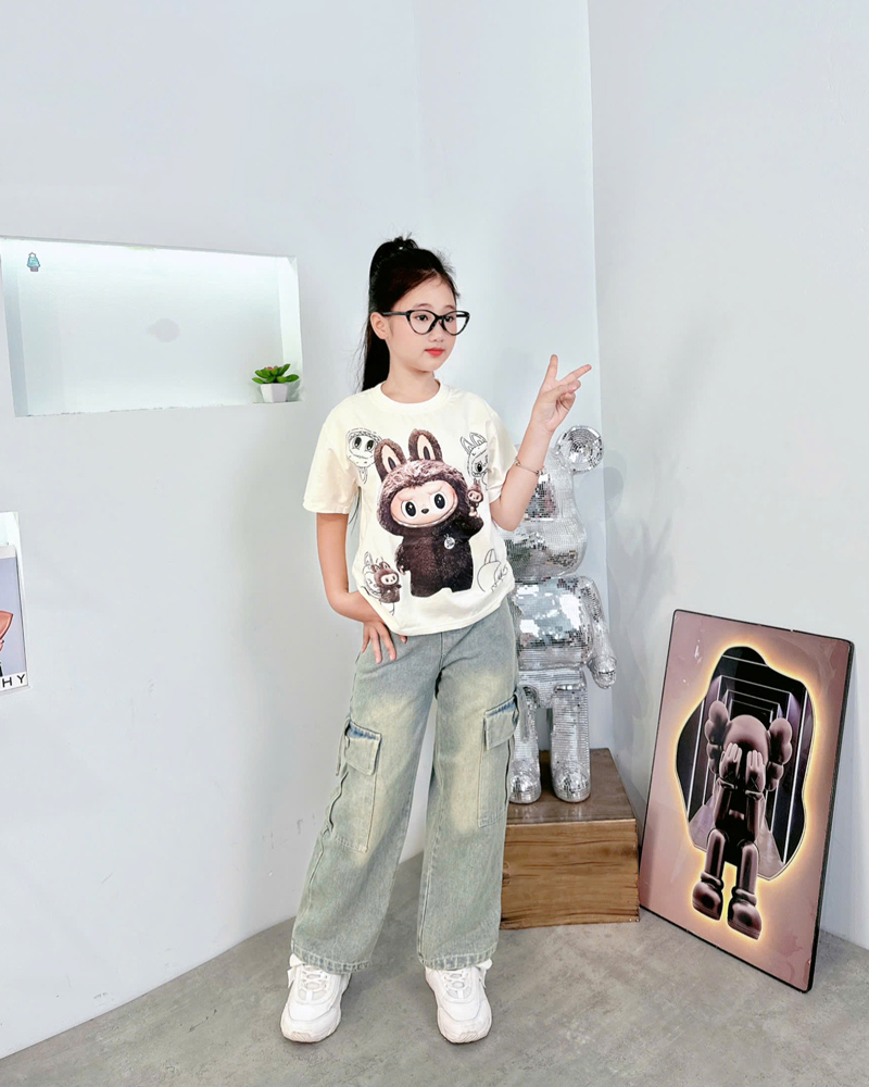 Bộ jean dài bé gái Labubu túi hộp