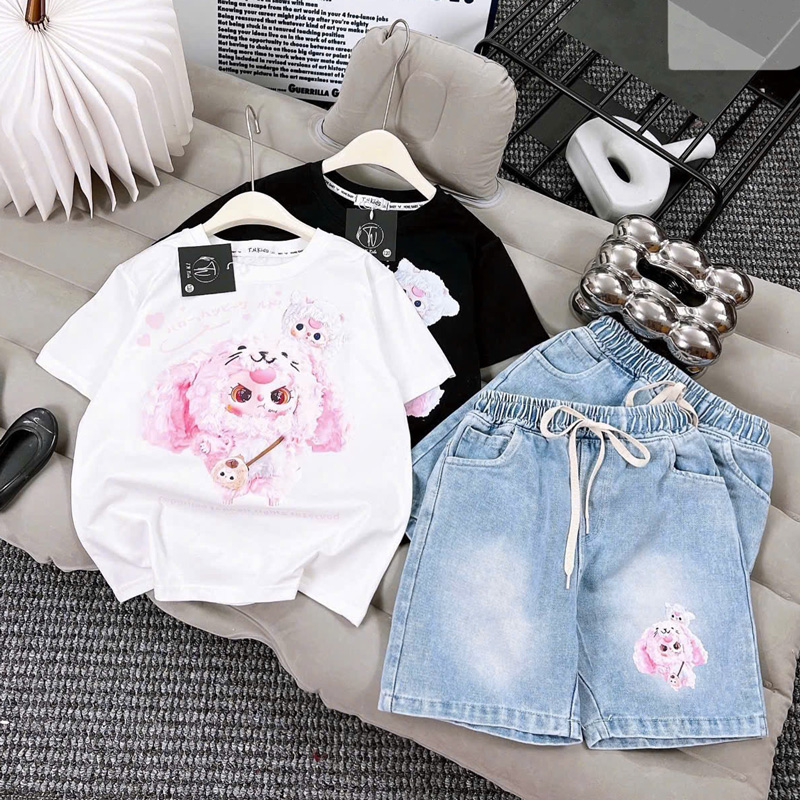 Bộ jean bé gái ngố Baby Three