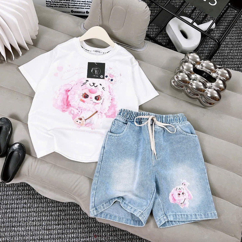 Bộ jean bé gái ngố Baby Three