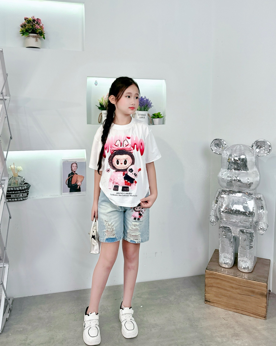 Bộ jean ngố bé gái Labubu