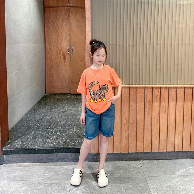 Bộ jean ngố bé gái mèo đính đá