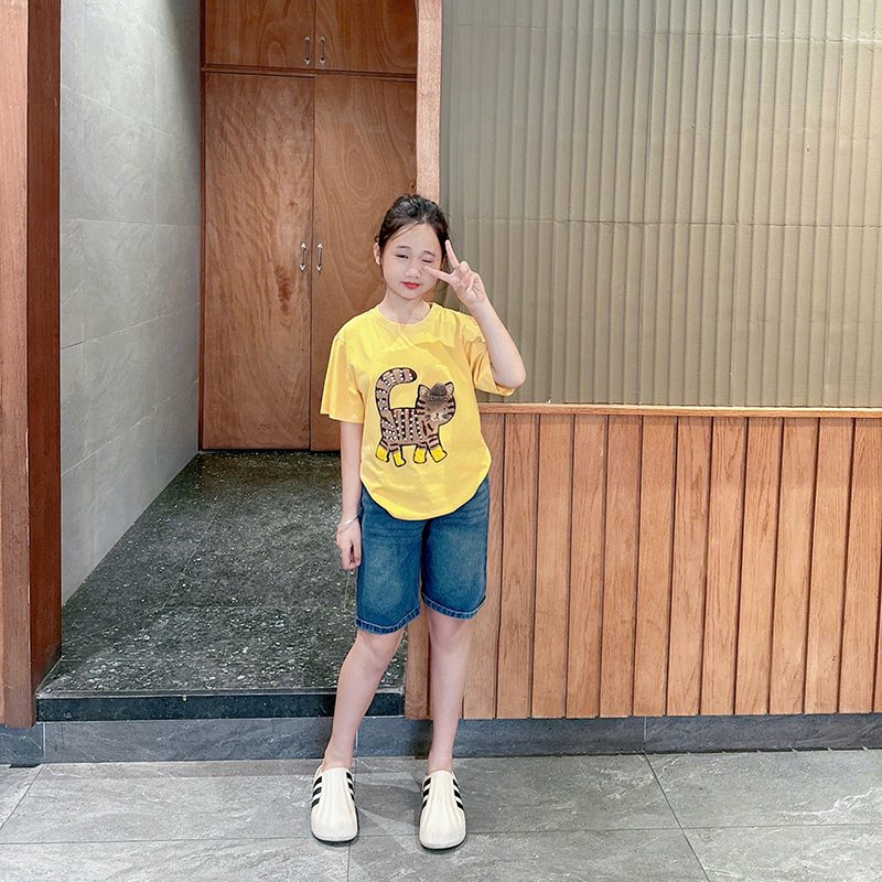 Bộ jean ngố bé gái mèo đính đá