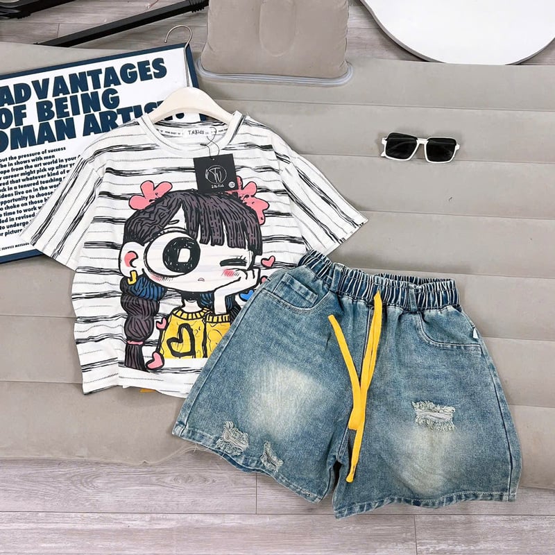 Bộ short jean bé gái sọc hình cô gái