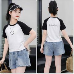 Bộ short jean bé gái trái tim