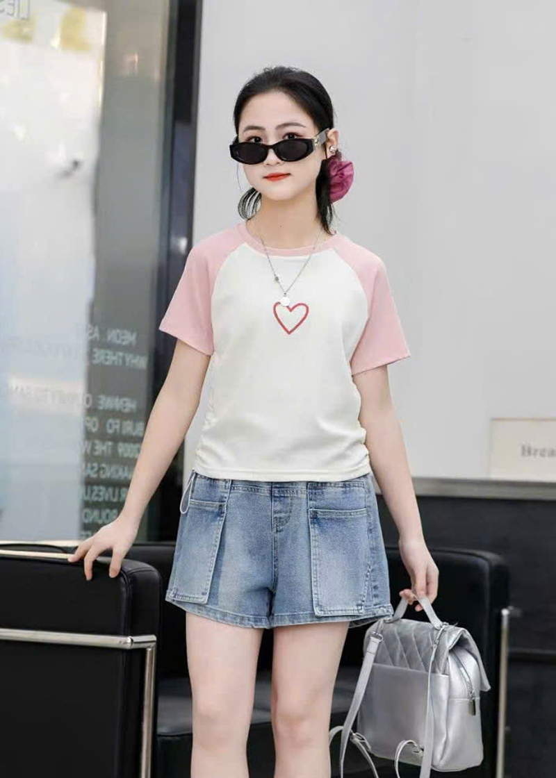 Bộ short jean bé gái trái tim