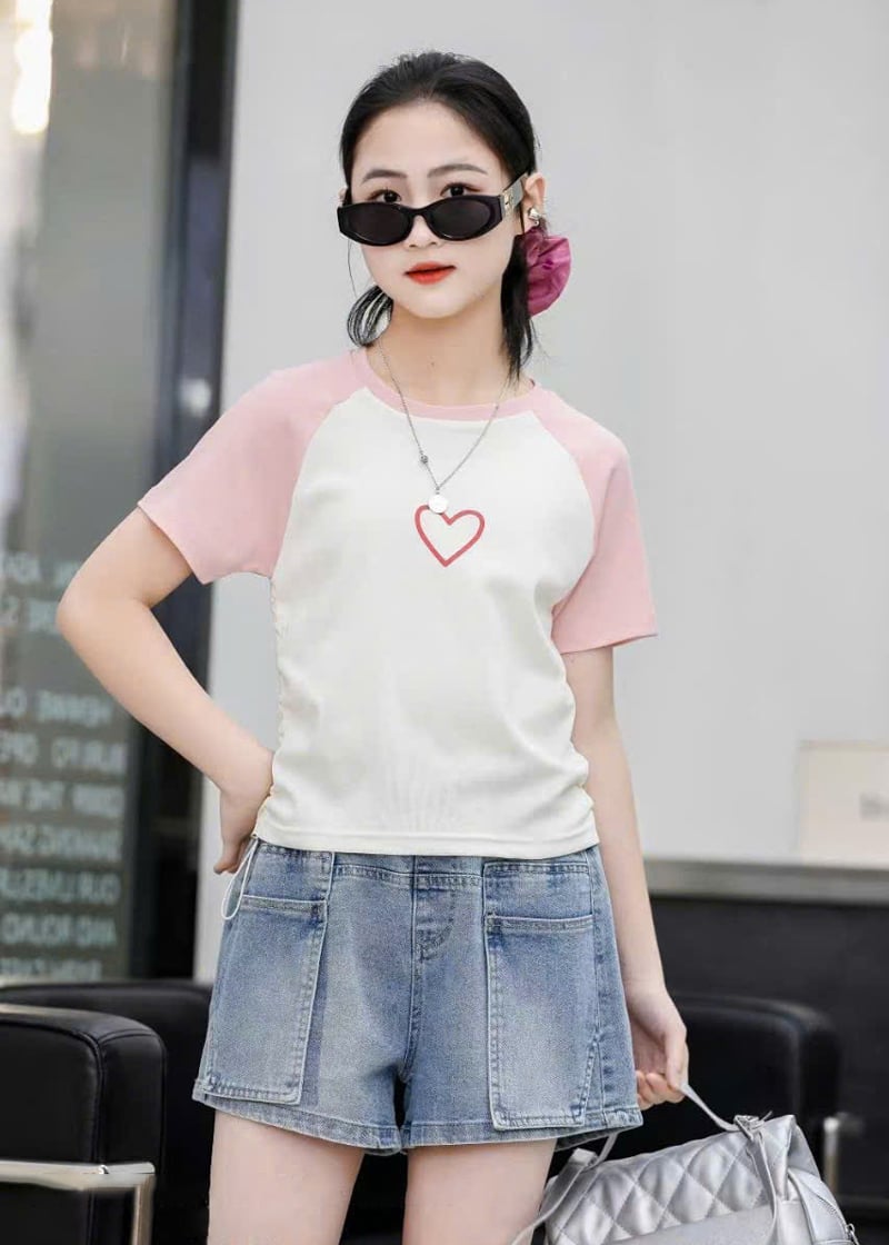 Bộ short jean bé gái trái tim