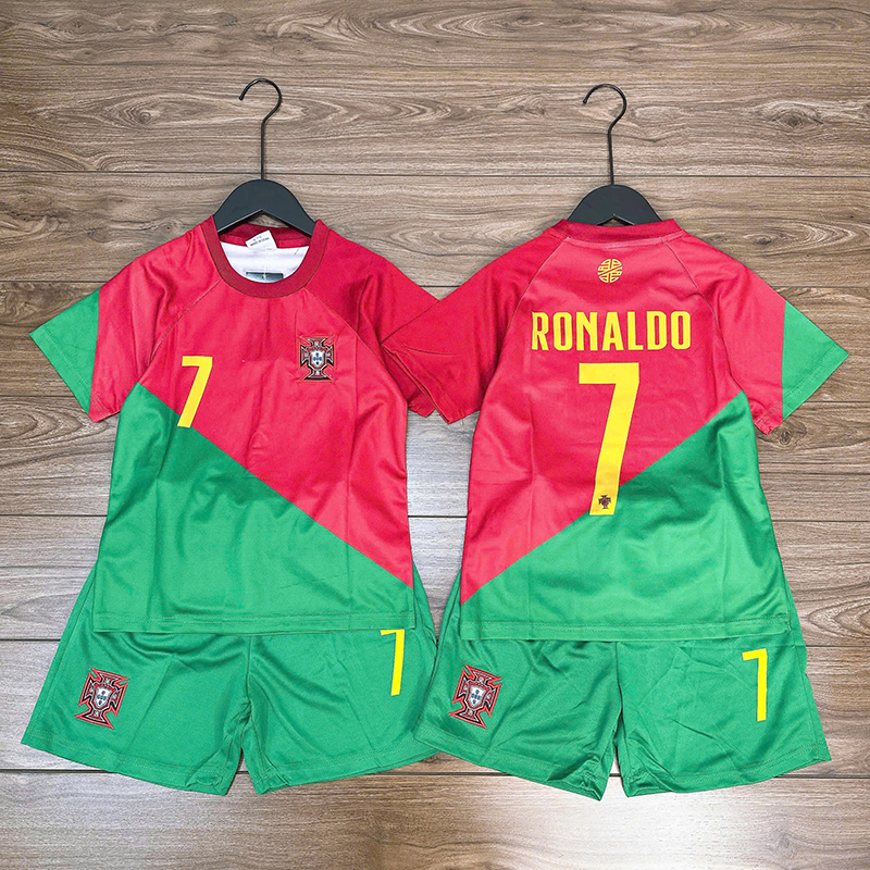Bộ thể thao bé trai Ronaldo