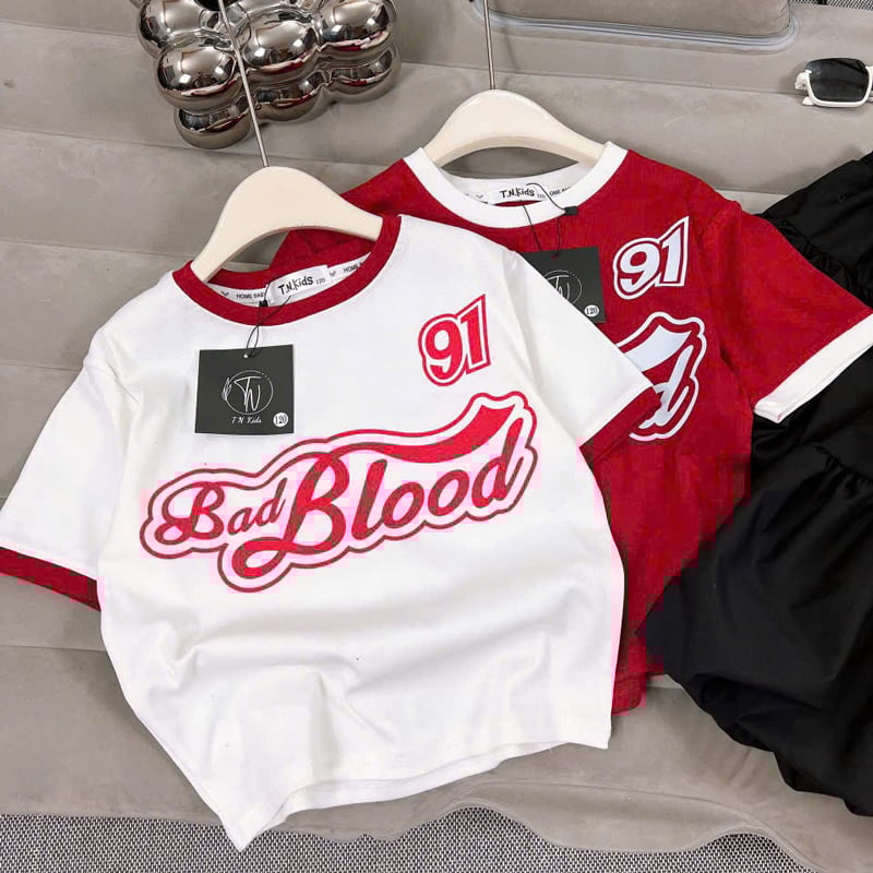 Bộ váy bí bé gái Bad Blood