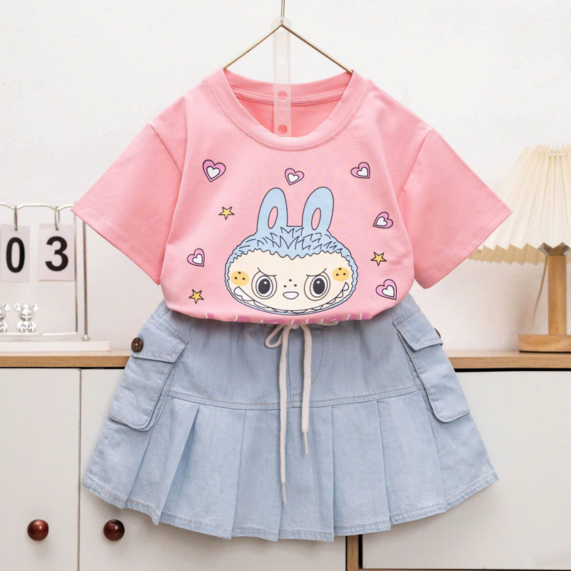 Bộ váy jean bé gái Labubu tim