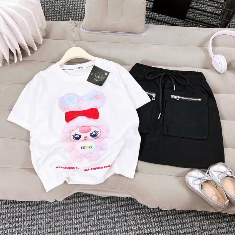 Bộ váy kaki bé gái Baby Three