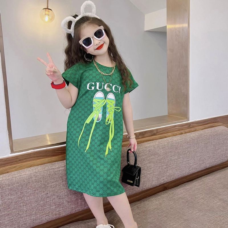 Đầm Gucci giày