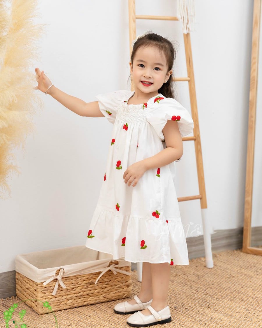 Đầm bé gái chun trái cây