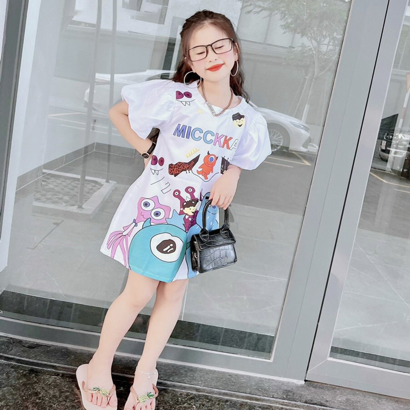 Đầm hoạt hình tay phồng