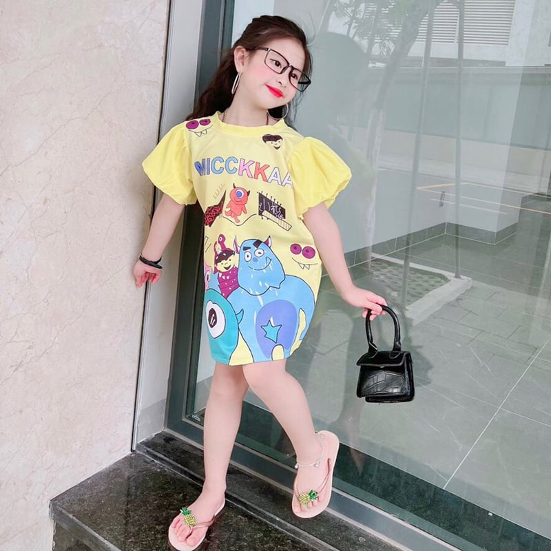Đầm hoạt hình tay phồng