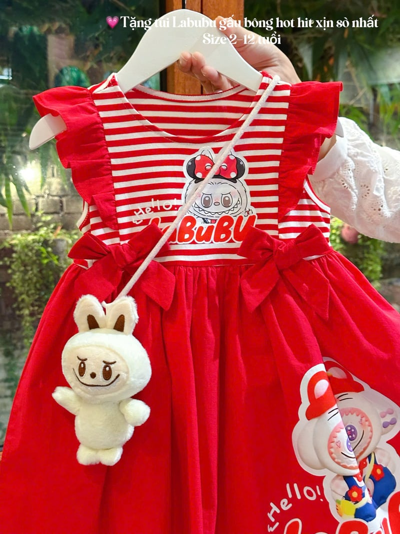 Đầm bé gái nơ Labubu kèm gấu
