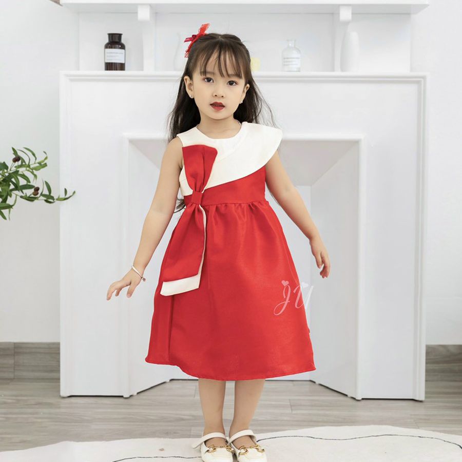 Đầm tiệc đính nơ