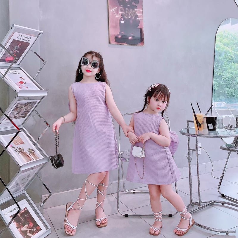 Đầm bé gái xốp đính nơ