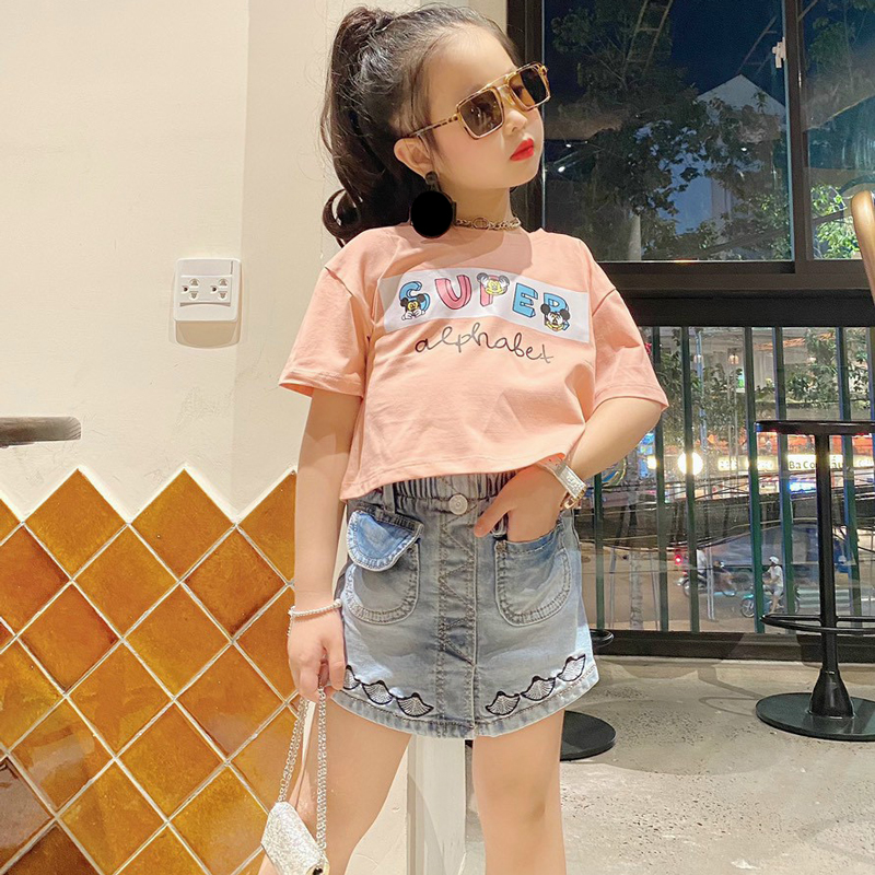 Bộ jean bé gái croptop mèo chuột