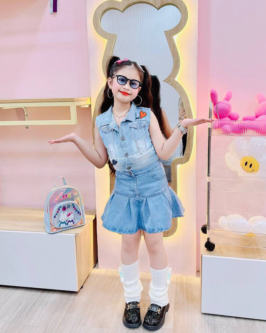 Bộ sát nách jean Mickey