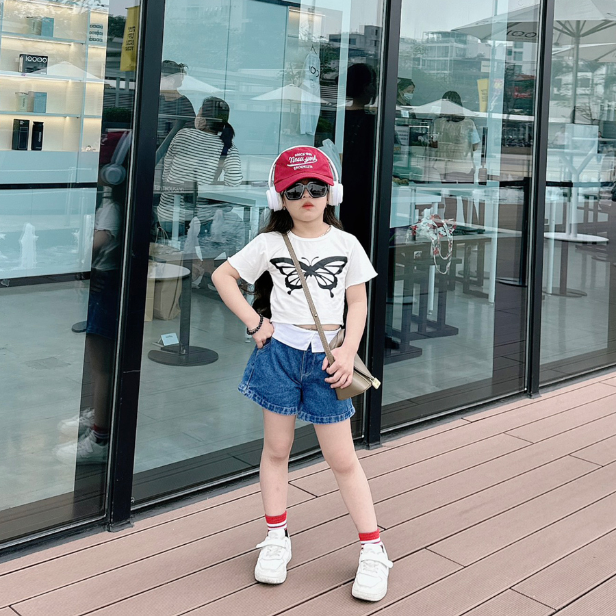 Bộ short jean hình bướm