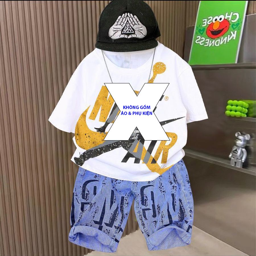 Quần jean bé trai in chữ