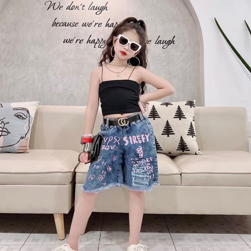 Quần jean lửng bé gái trái tim