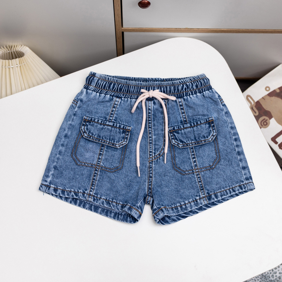 Quần short jean túi vuông