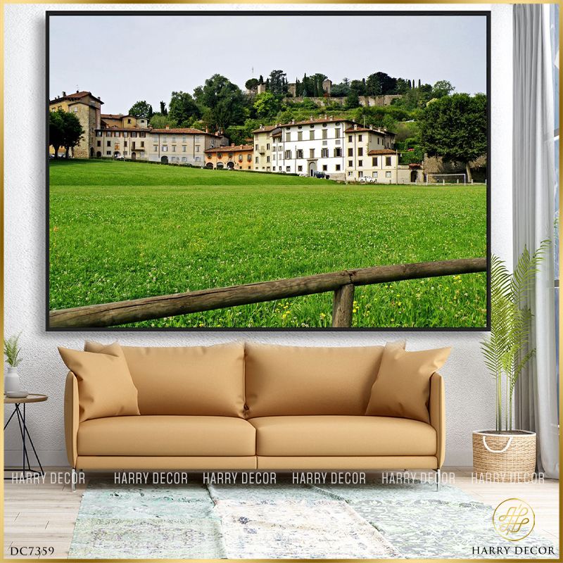  Tranh Thảm Cỏ Xanh Bên Ngôi Làng Nhỏ DC7359 