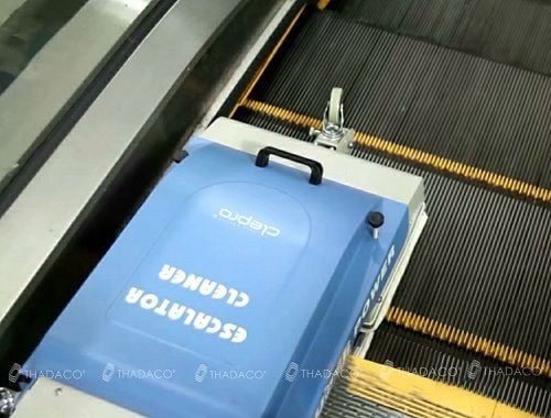  Máy vệ sinh thang cuốn Clepro CE-500E 