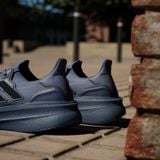 Giày chạy bộ Nam Ultraboost 5