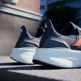 Giày chạy bộ Nam ULTRABOOST 5