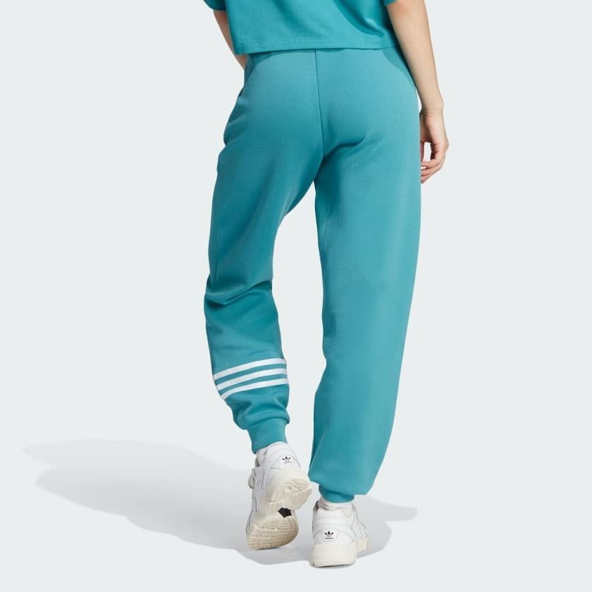 BỘ QUẦN ÁO THU ĐÔNG NỮ ADIDAS NEUCLASSICS ADICOLOR