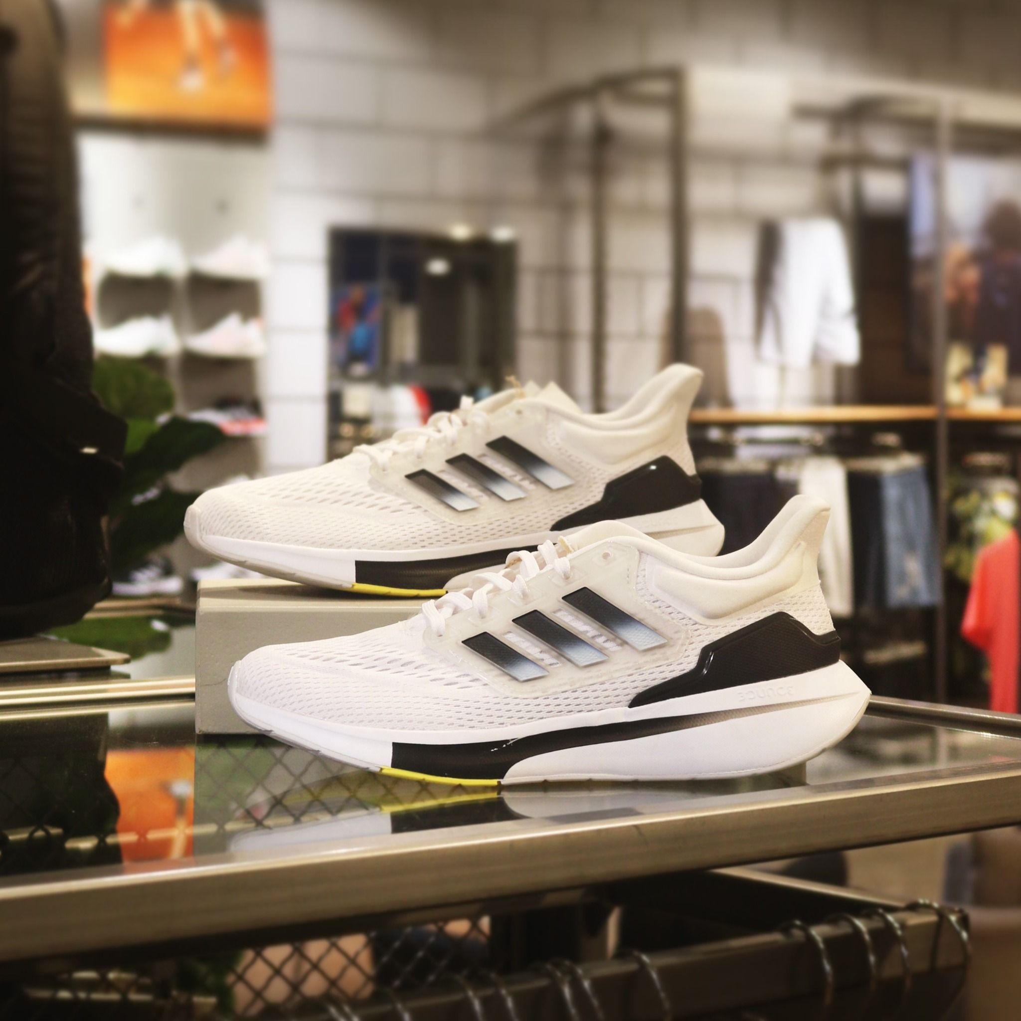 Dép adidas outlet xeno