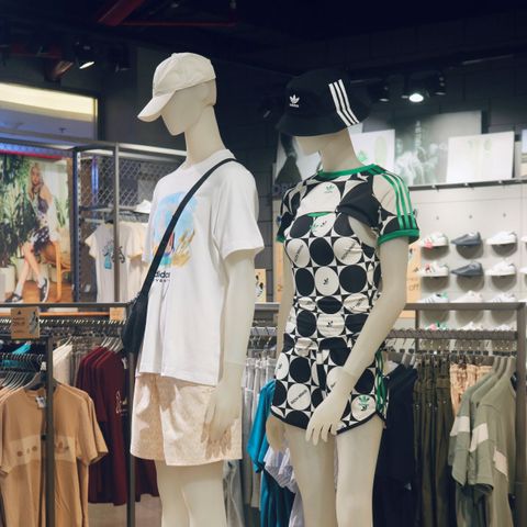  SET ÁO NỮ PRIDE RM 