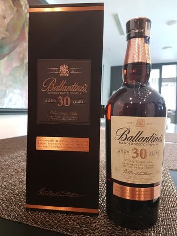 Ballantine's 30YO 70cl (B)