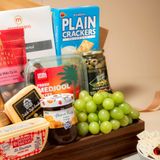  Classic Wine & Gourmet Indulgence Hamper / Khay Thịt Nguội và Rượu Vang Cổ Điển 