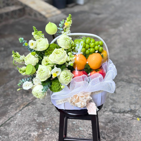  Giỏ Trái Cây Nhập Và Hoa Tươi Đám Tang Tông Trắng 001 - GIAO NỘI THÀNH TPHCM 