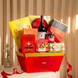  Giỏ Quà Rượu Vang và Ăn Nhẹ Tone Đỏ Thanh Lịch - GIAO NỘI THÀNH TPHCM 