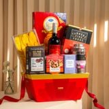  Giỏ Quà Rượu Vang Đỏ và Bánh - Mật Ong Tone Đỏ Tinh Tế - GIAO NỘI THÀNH TPHCM 