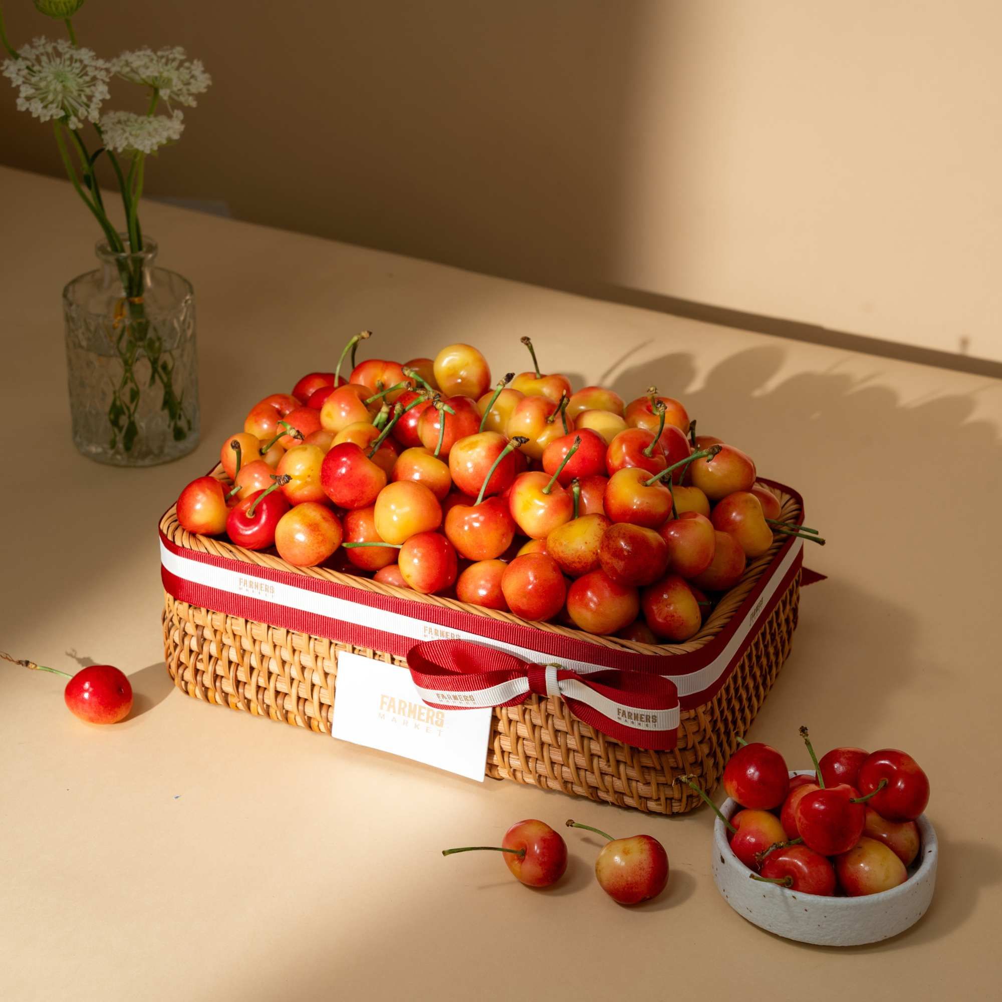  Giỏ Quà Cherry Vàng Sang Trọng - GIAO HÀNG NỘI THÀNH HCM 