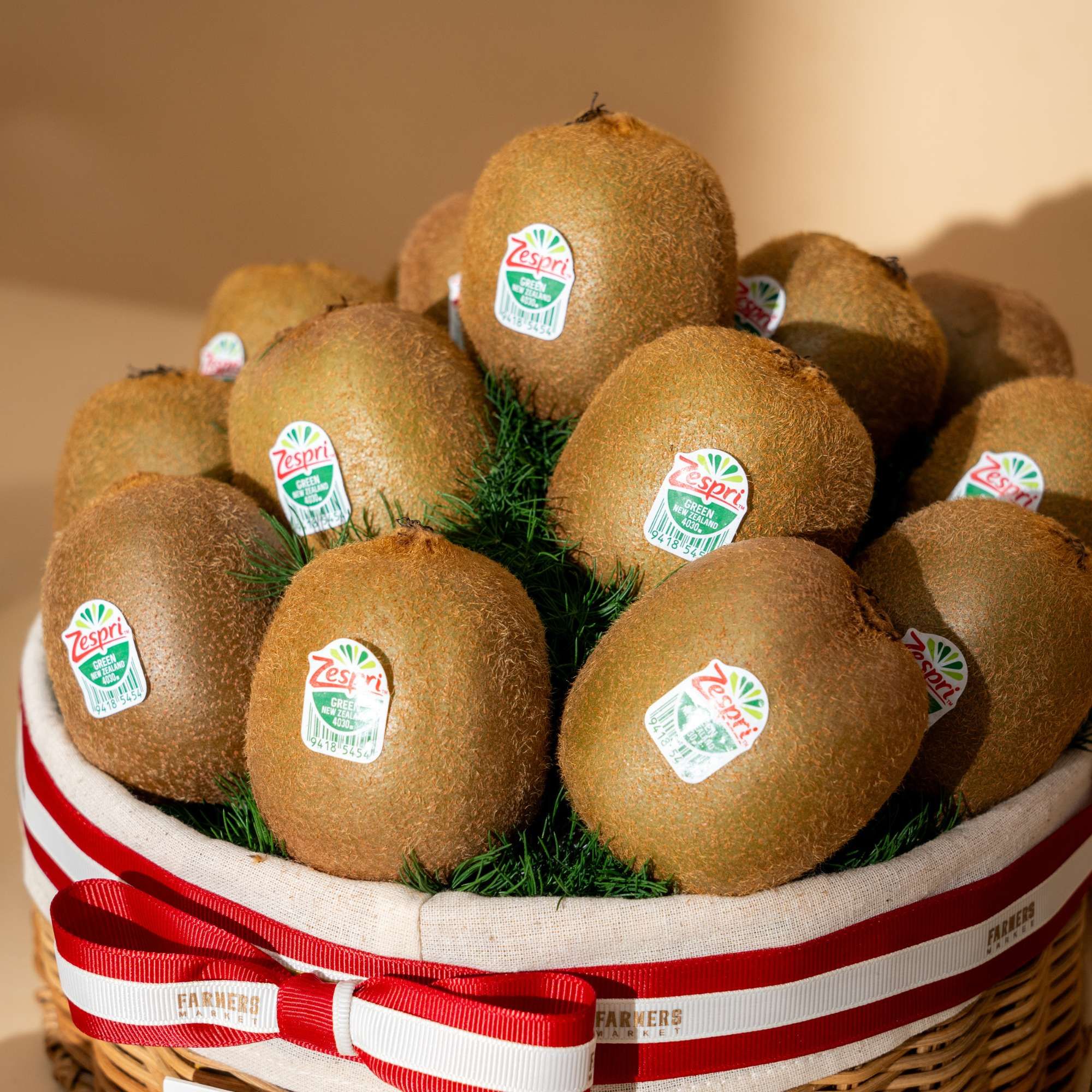  Giỏ Quà Kiwi Xanh Tinh Tế - GIAO NỘI THÀNH TPHCM 