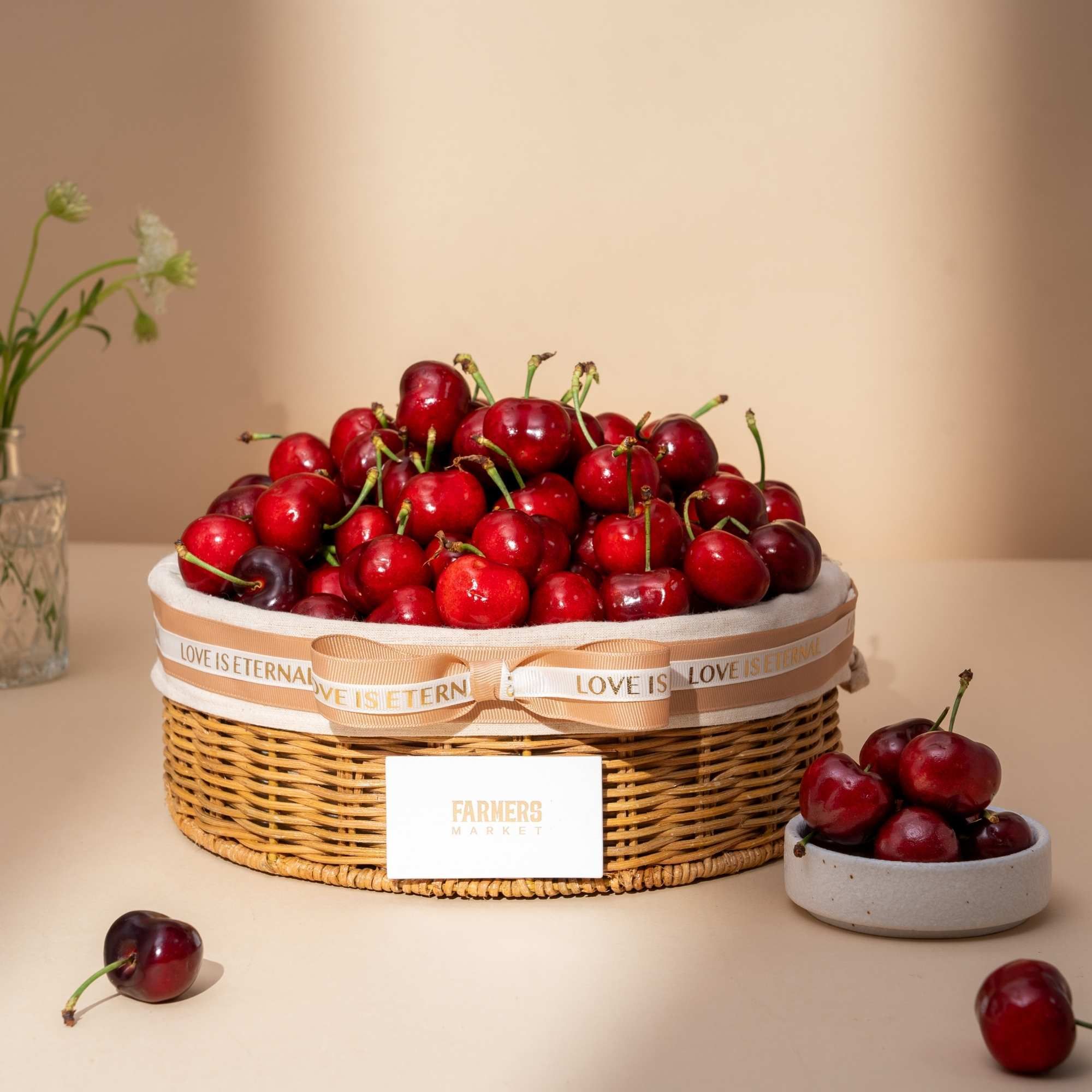  Giỏ quà Cherry đỏ tinh tế - GIAO NỘI THÀNH TPHCM 