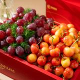  Hộp Quà Cherry Vàng và Nho Đỏ Tone Đỏ Tinh Tế - GIAO HÀNG NỘI THÀNH HCM 