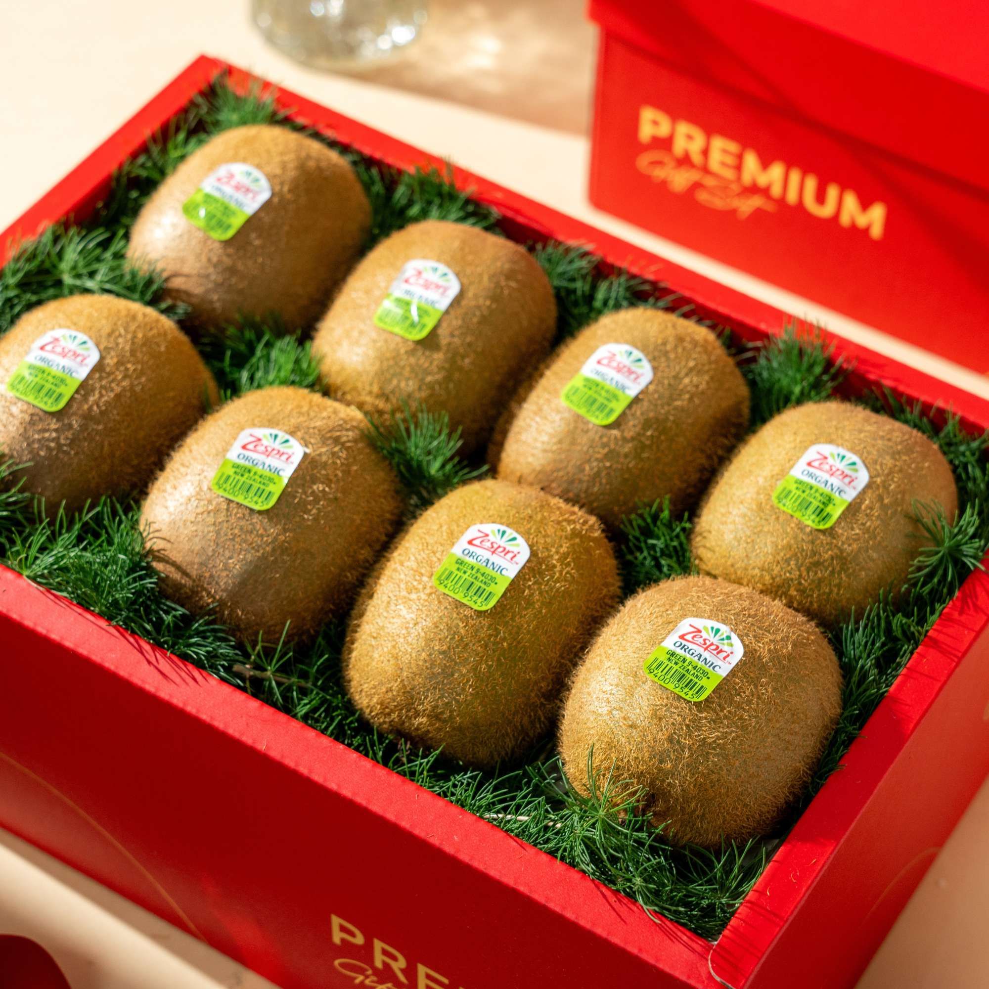  Hộp Quà Kiwi Xanh Hữu Cơ Tone Đỏ Cơ Bản - GIAO NỘI THÀNH TPHCM 