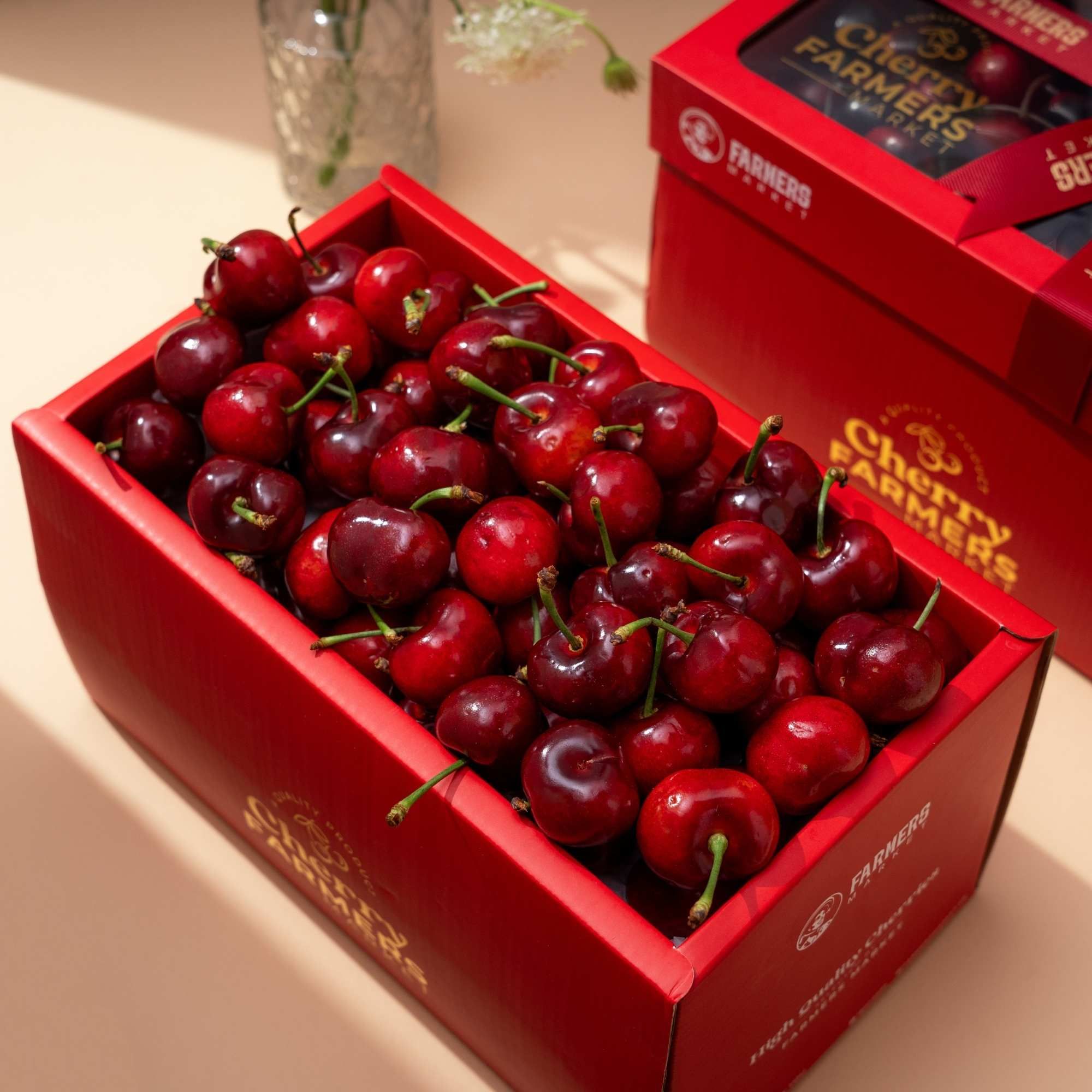  Hộp quà Cherry đỏ tone đỏ sang trọng - GIAO NỘI THÀNH TPHCM 