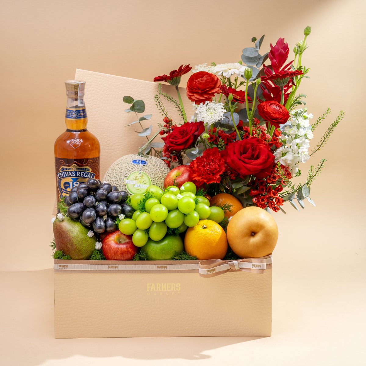  Hộp Quà Trái Cây Và Hoa Hồng Ecuador Đỏ Sang Trọng  - GIAO NỘI THÀNH TPHCM 