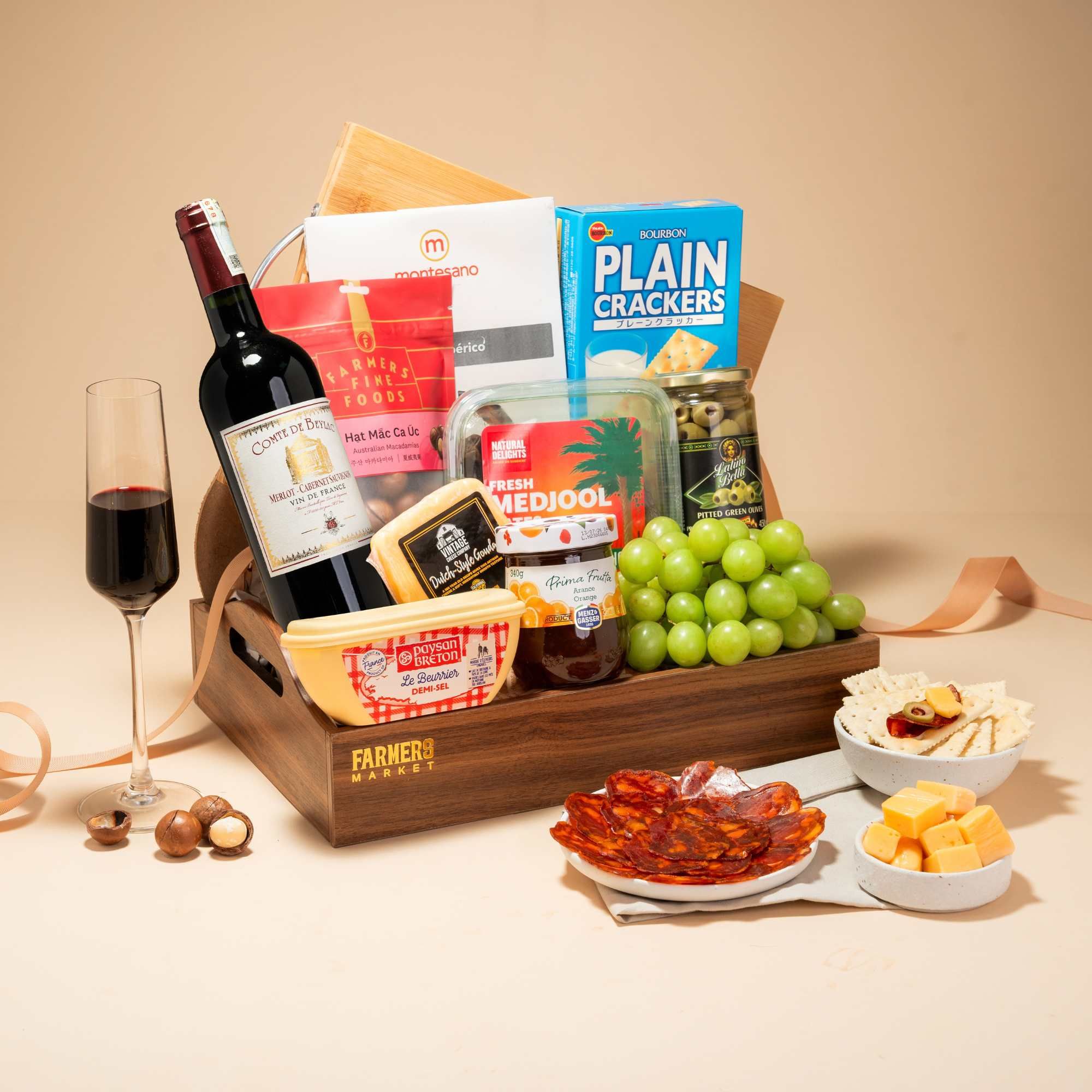  Classic Wine & Gourmet Indulgence Hamper / Khay Thịt Nguội và Rượu Vang Cổ Điển 