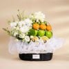 Giỏ Trái Cây Và Hoa Tone Trắng Đen Thanh Lịch - GIAO NỘI THÀNH TPHCM